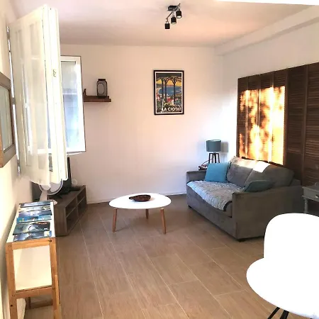 Studio Proche Des Plages Avec Possibilite De Stationnement *